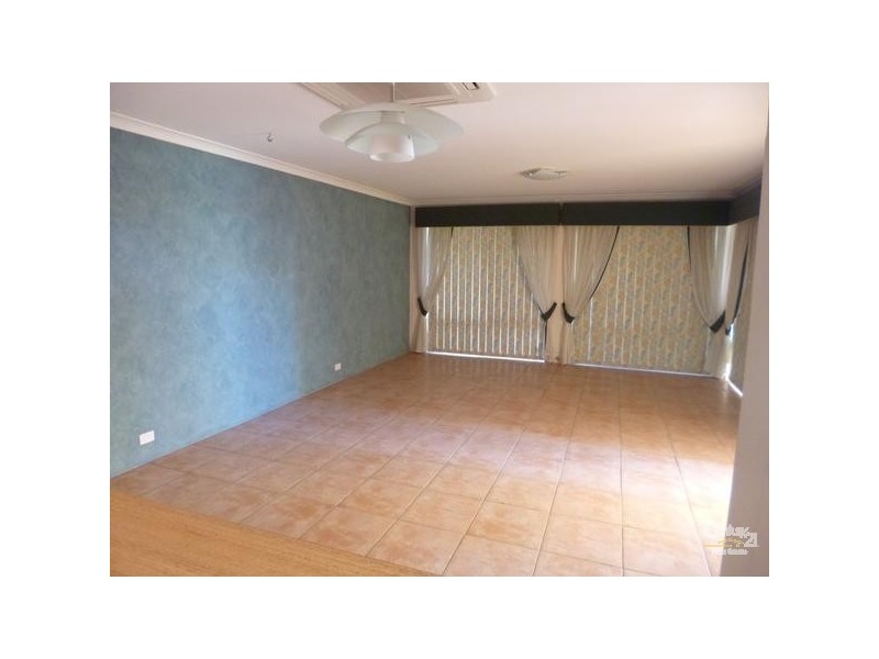 10 Millicent Way, Landsdale WA 6065