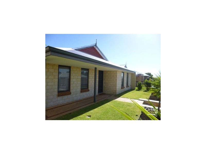 42 Elmina Avenue, Ellenbrook WA 6069