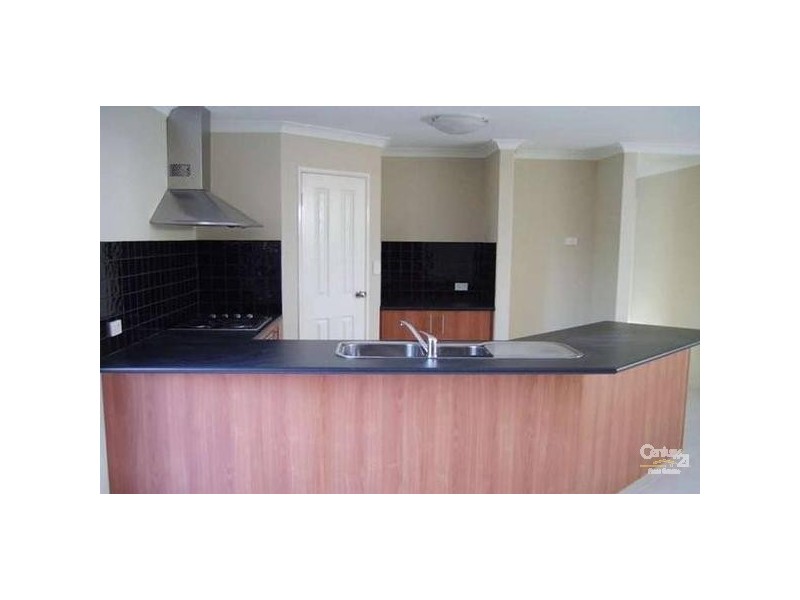 16 Elmina Avenue, Ellenbrook WA 6069