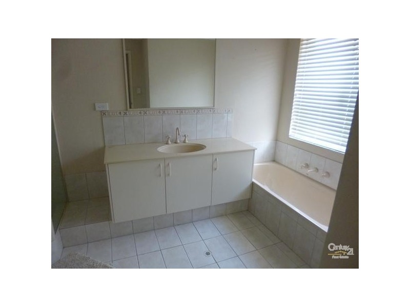 6 Nordland Way, Henley Brook WA 6055