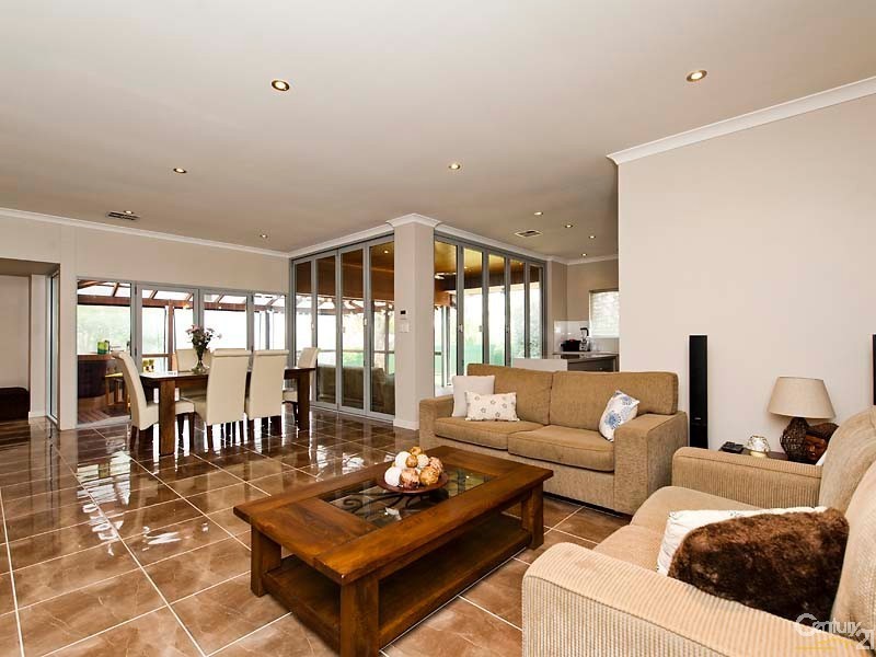 7 Doherty Street, Embleton WA 6062