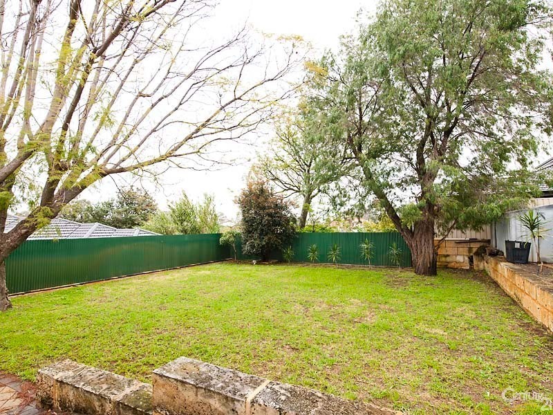 7 Doherty Street, Embleton WA 6062