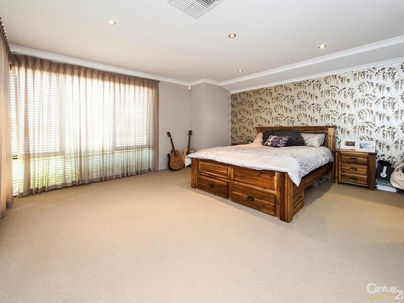 18 Safford Avenue, Aveley WA 6069