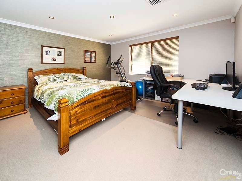 18 Safford Avenue, Aveley WA 6069