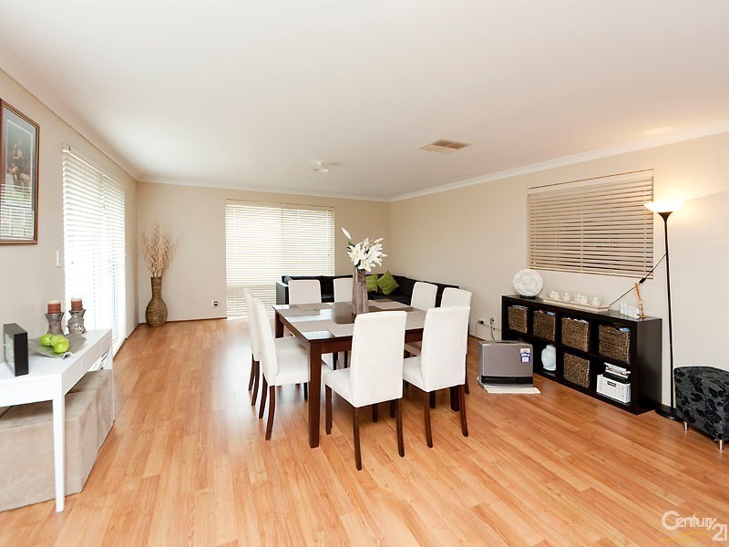 6 Hatfield Road, Ellenbrook WA 6069