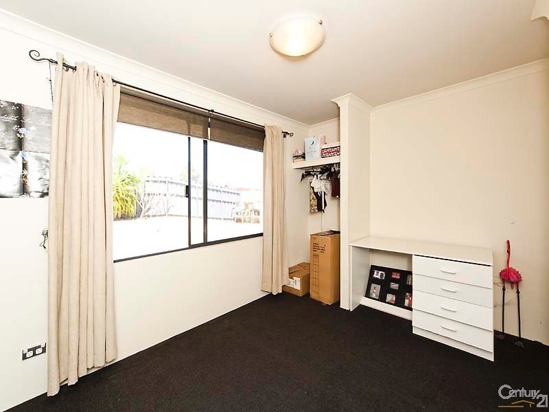 2 Bourne Terrace, Ellenbrook WA 6069