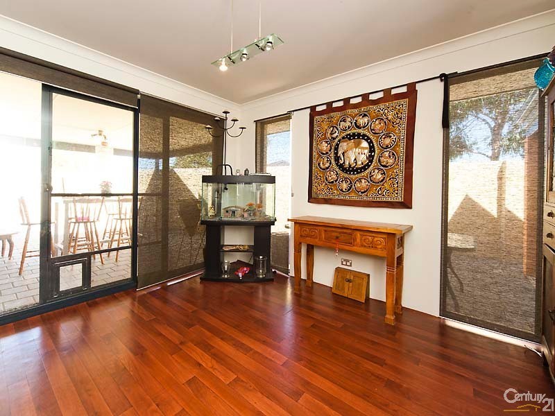 2 Bourne Terrace, Ellenbrook WA 6069