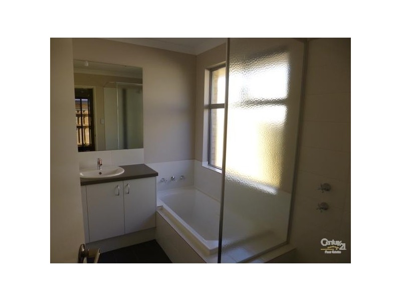 12 OHalloran Street, Ellenbrook WA 6069