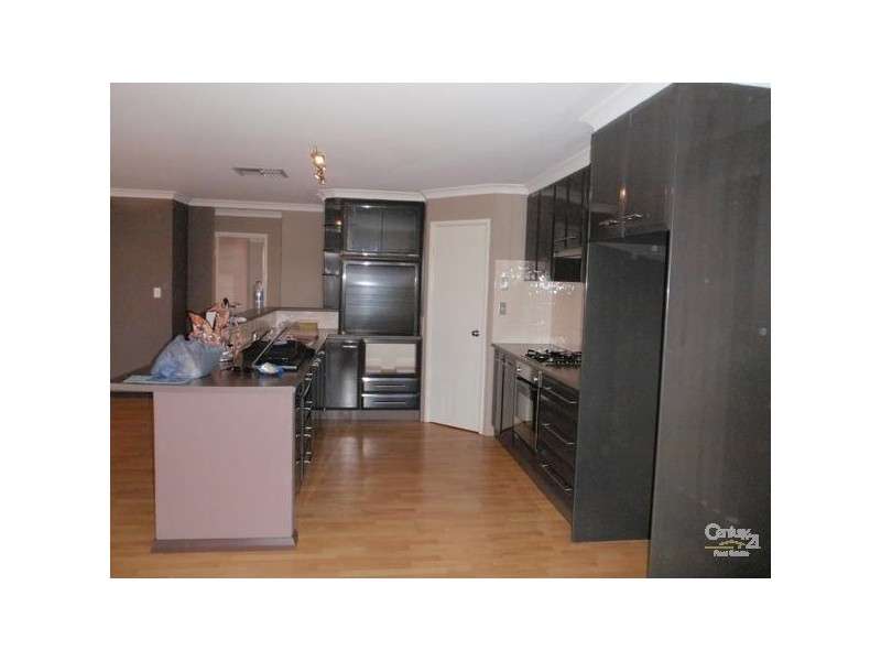 2 Flora Valley Grove, Ellenbrook WA 6069
