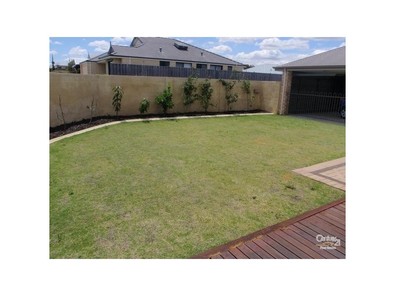 2 Flora Valley Grove, Ellenbrook WA 6069