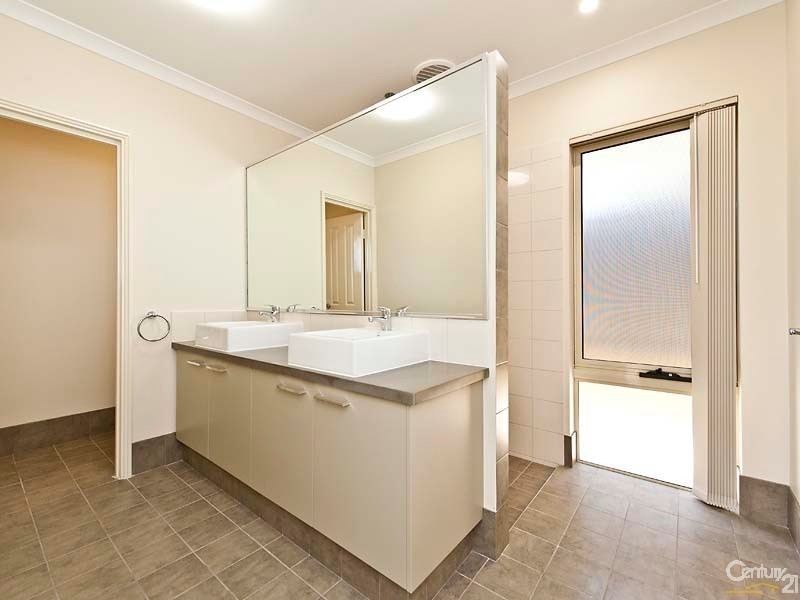 11 Palomino Promenade, The Vines WA 6069