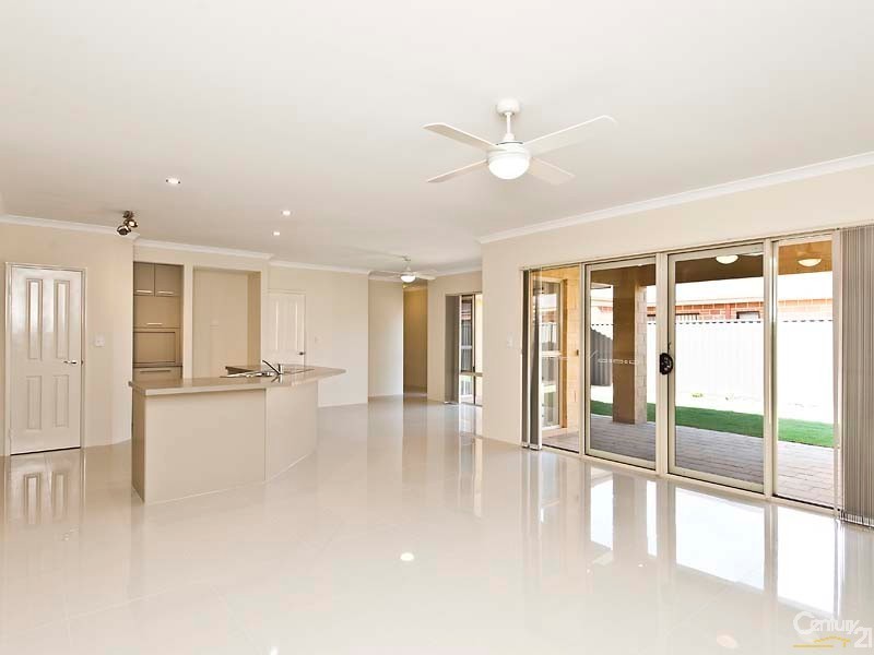 11 Palomino Promenade, The Vines WA 6069
