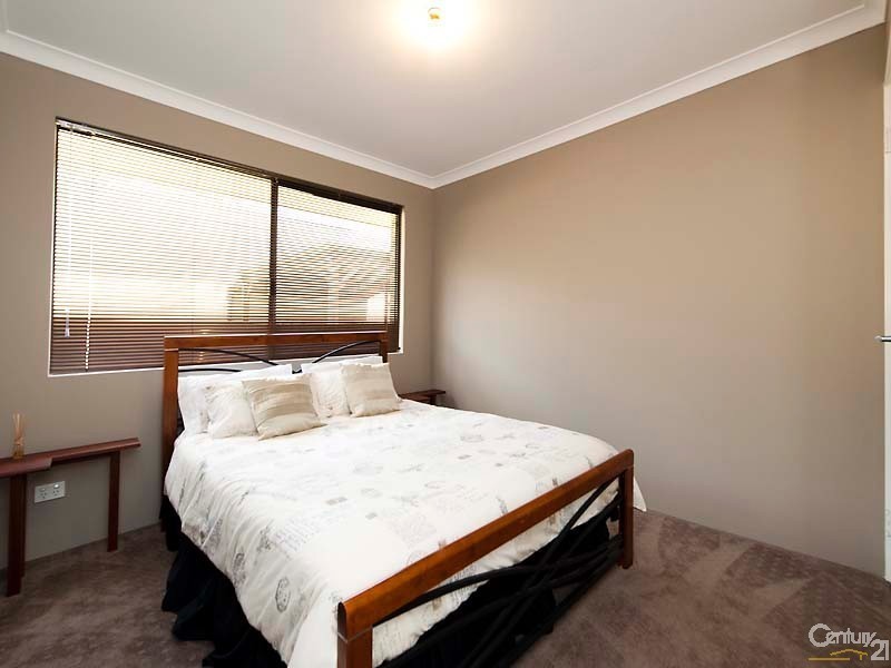 21 Whitehart Entrance, Aveley WA 6069