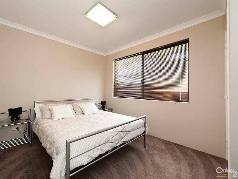 21 Whitehart Entrance, Aveley WA 6069