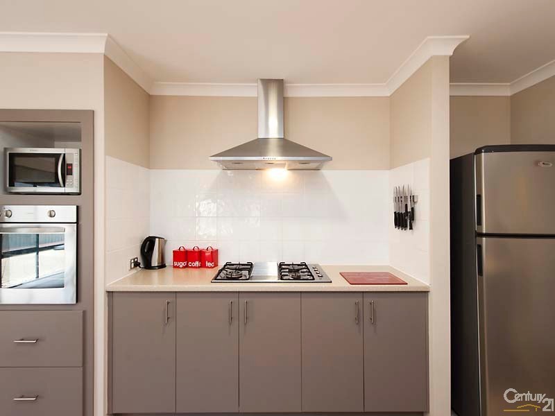 21 Whitehart Entrance, Aveley WA 6069