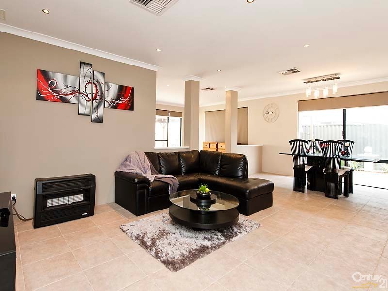 21 Whitehart Entrance, Aveley WA 6069