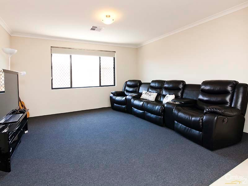 5 Cape Gardens, Ellenbrook WA 6069