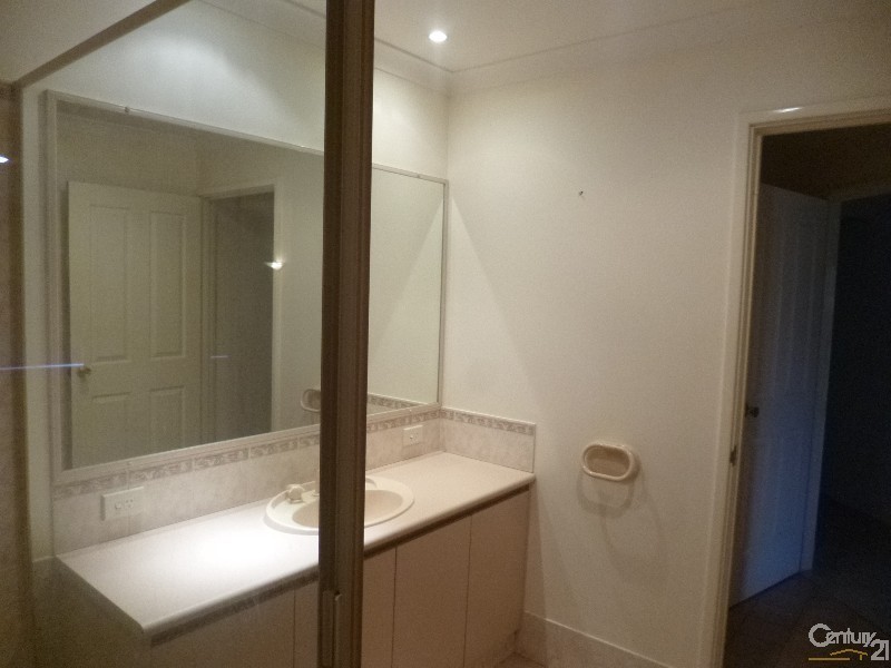 4 Maplewood Green, Ellenbrook WA 6069