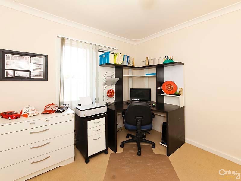 20b Hatfield Way, Girrawheen WA 6064