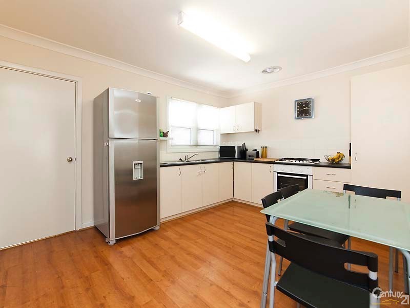 20b Hatfield Way, Girrawheen WA 6064