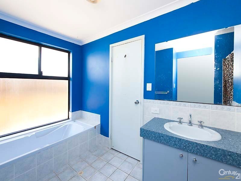 79 Larrawa Circle, Ellenbrook WA 6069