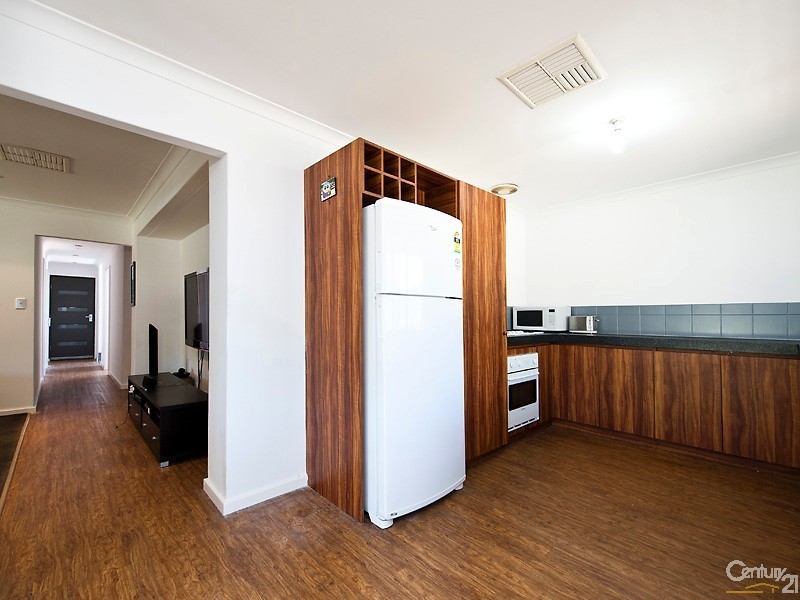 37 Millstream Grove, Ellenbrook WA 6069