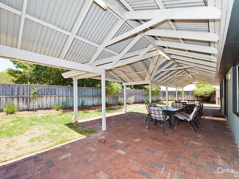 37 Millstream Grove, Ellenbrook WA 6069