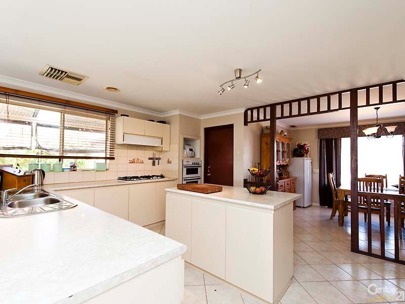 20 Maplewood Green, Ellenbrook WA 6069