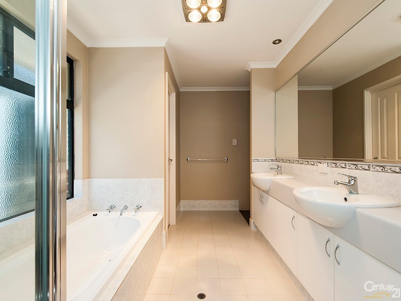 27 Amethyst Parkway, Aveley WA 6069