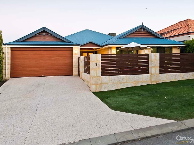 7 Ridgehill Court, Ellenbrook WA 6069