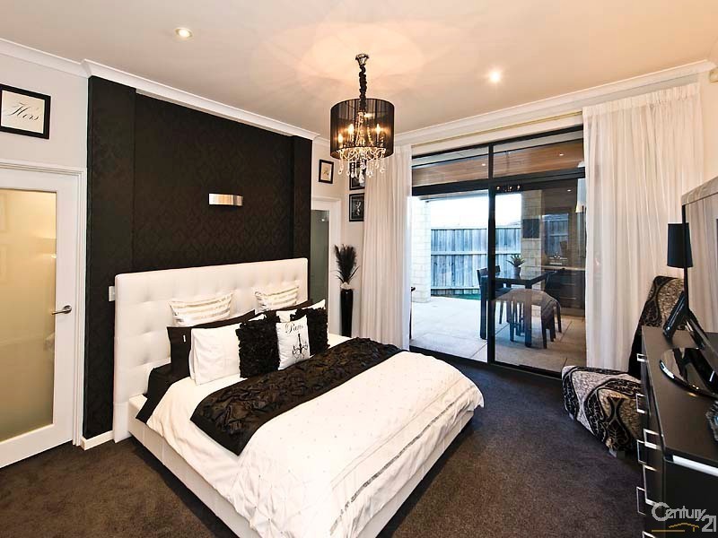 7 Ridgehill Court, Ellenbrook WA 6069