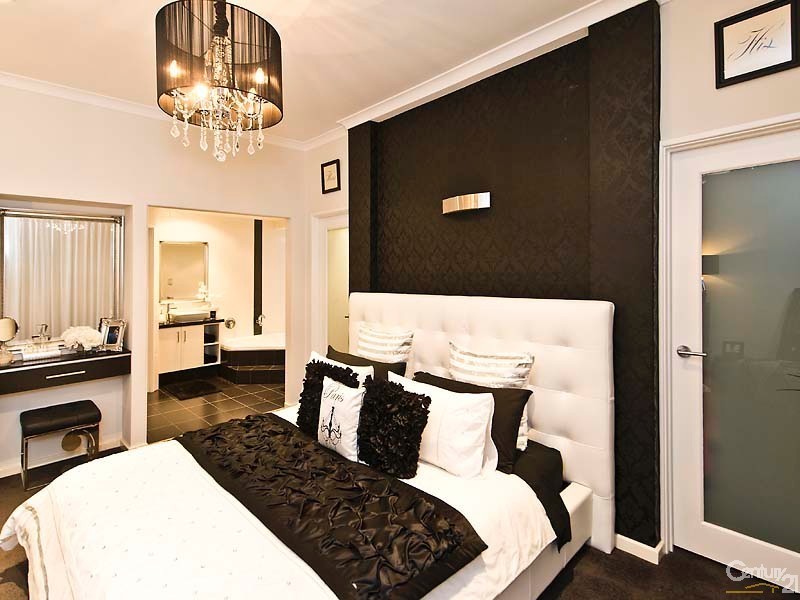 7 Ridgehill Court, Ellenbrook WA 6069