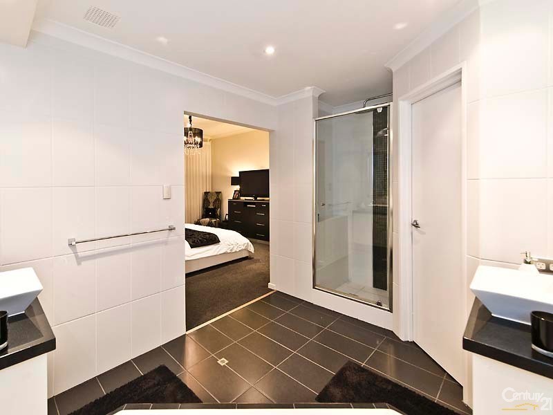 7 Ridgehill Court, Ellenbrook WA 6069