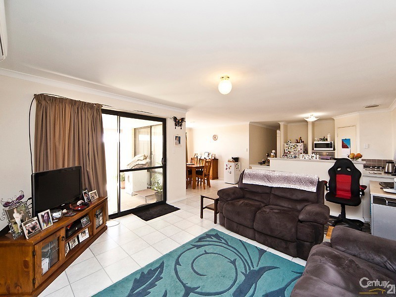 28 Parnham Avenue, Ellenbrook WA 6069