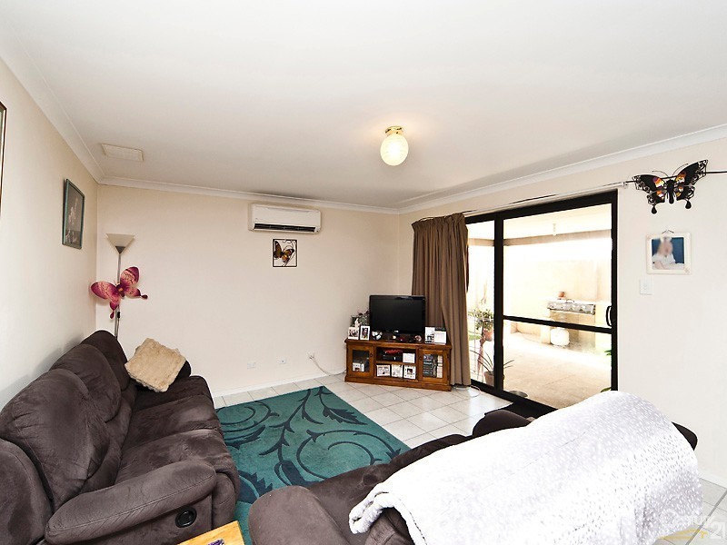 28 Parnham Avenue, Ellenbrook WA 6069