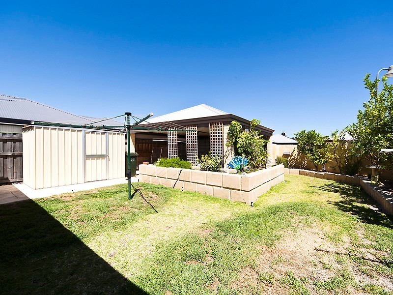 28 Parnham Avenue, Ellenbrook WA 6069