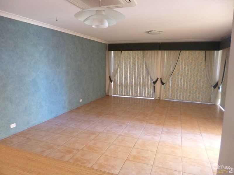 10 Millicent Way, Landsdale WA 6065