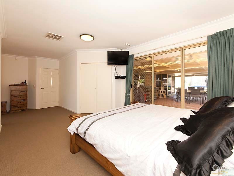 139 Railway Parade, Upper Swan WA 6069