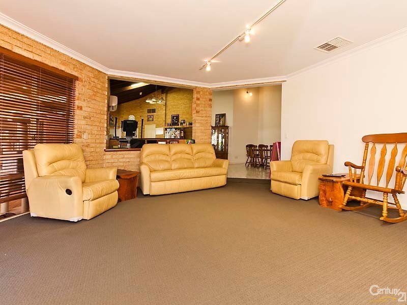 139 Railway Parade, Upper Swan WA 6069