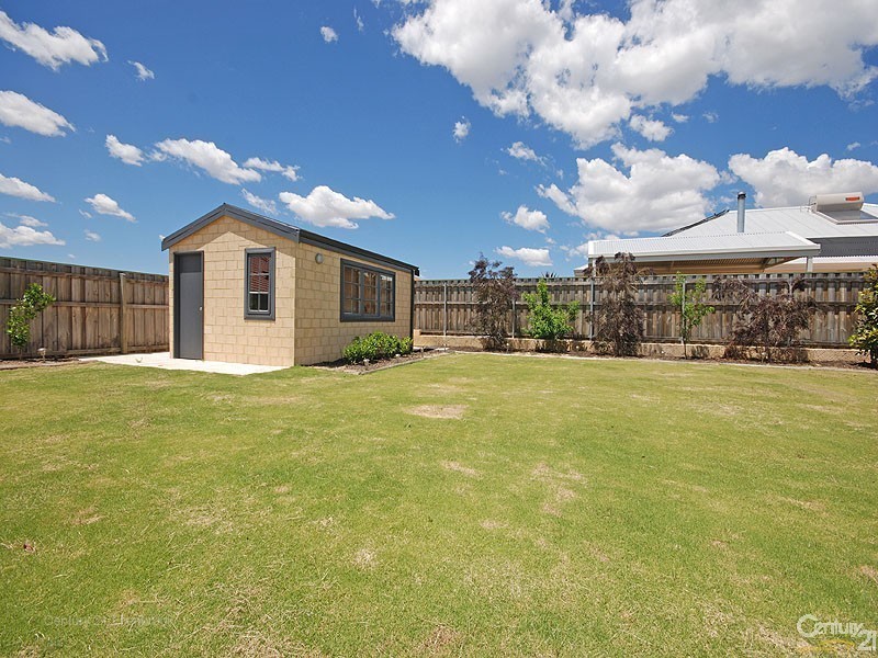 20 Brookmount Drive, Ellenbrook WA 6069