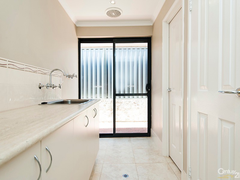 27 Amethyst Parkway, Aveley WA 6069