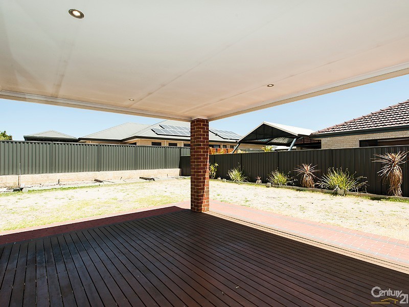 27 Amethyst Parkway, Aveley WA 6069