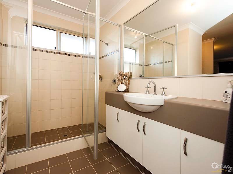 11 Duvall Parkway, Aveley WA 6069