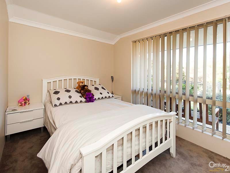 11 Duvall Parkway, Aveley WA 6069