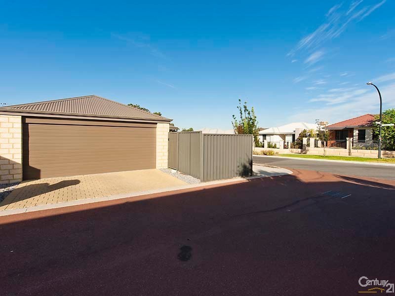 11 Duvall Parkway, Aveley WA 6069