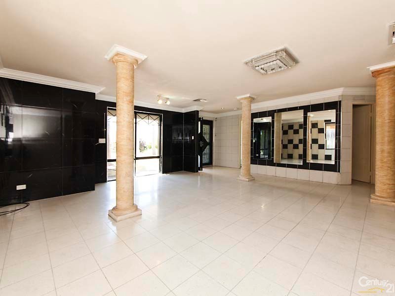 11 Pinea Turn, Ellenbrook WA 6069