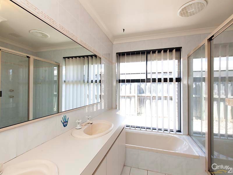 11 Pinea Turn, Ellenbrook WA 6069