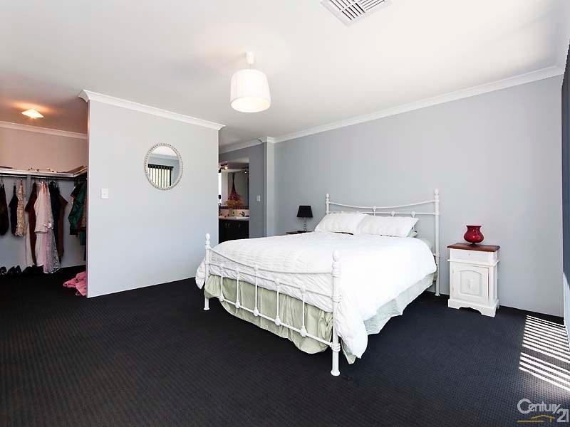 31 Bellazario Promenade, Aveley WA 6069