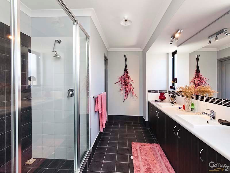 31 Bellazario Promenade, Aveley WA 6069