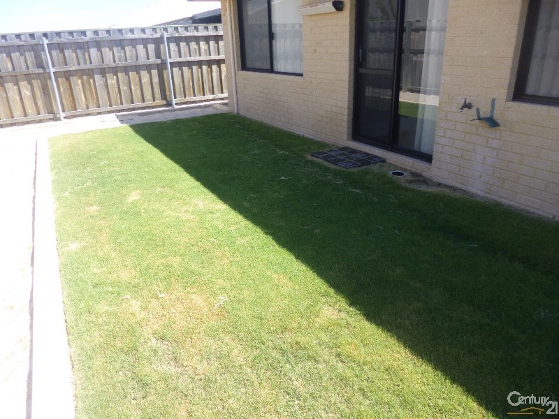 16 Starke Turn, Ellenbrook WA 6069